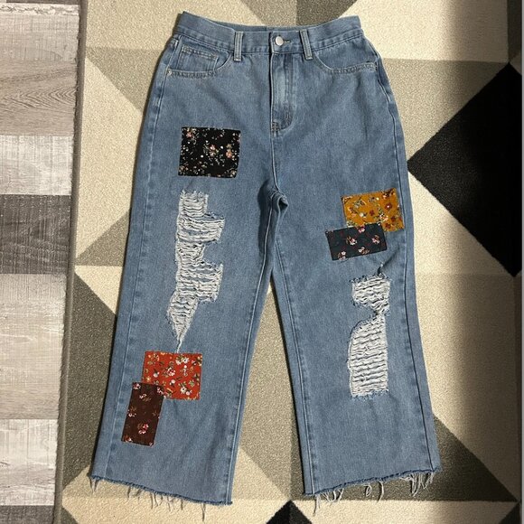 Cider Patchwork Distressed Raw Hem Cropped Jeans Women's Size M - Picture 1 of 11